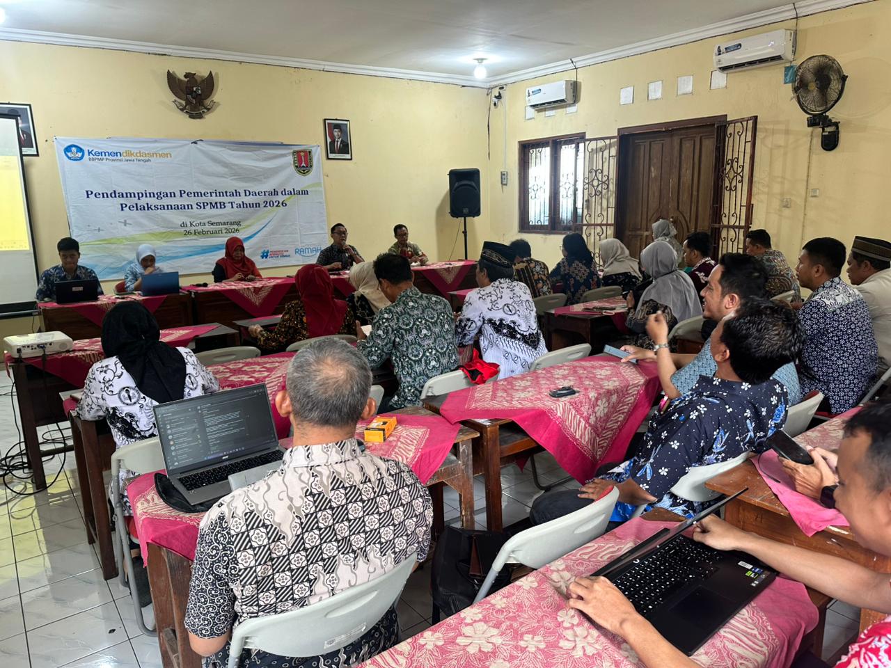 Diskominfo Kota Semarang Kawal Pendampingan Sistem Penerimaan Murid Baru (SPMB) 2026