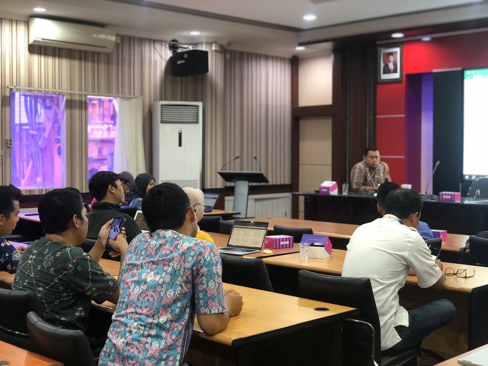 Rapat Monitoring dan Evaluasi Layanan Bandwidth PT Telkom di Lingkungan Pemkot Semarang